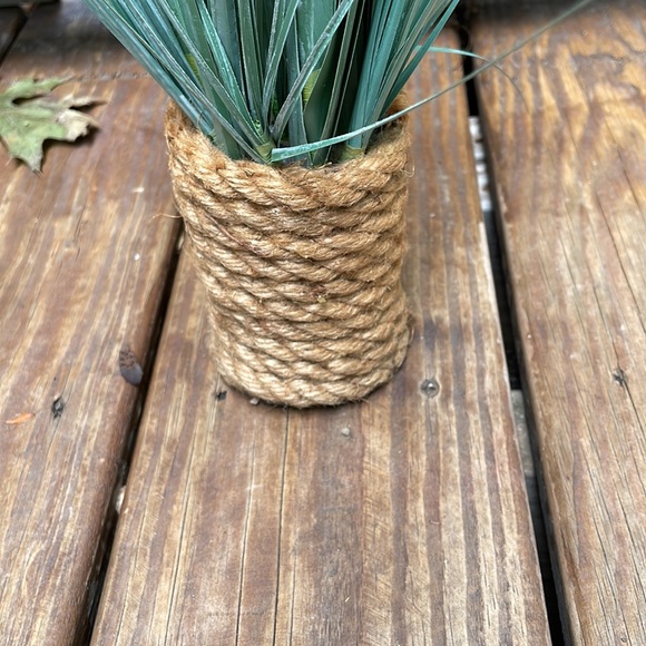 Faux Sea Grass Decor With Nautical Rope Base 20”High x 3” Diameter - Picture 3 of 6